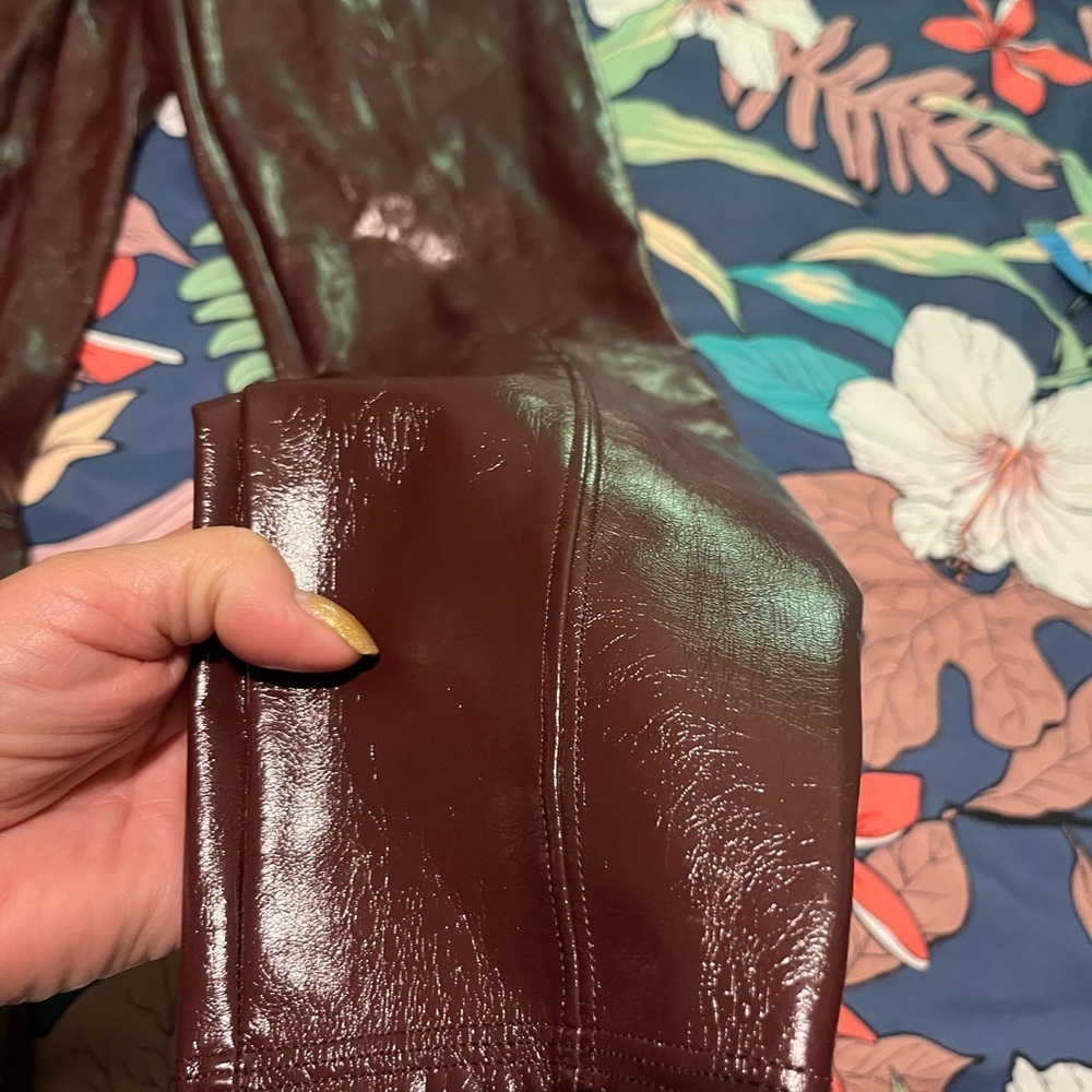Spanx burgundy shiny leather pants new - Picture 4 of 10